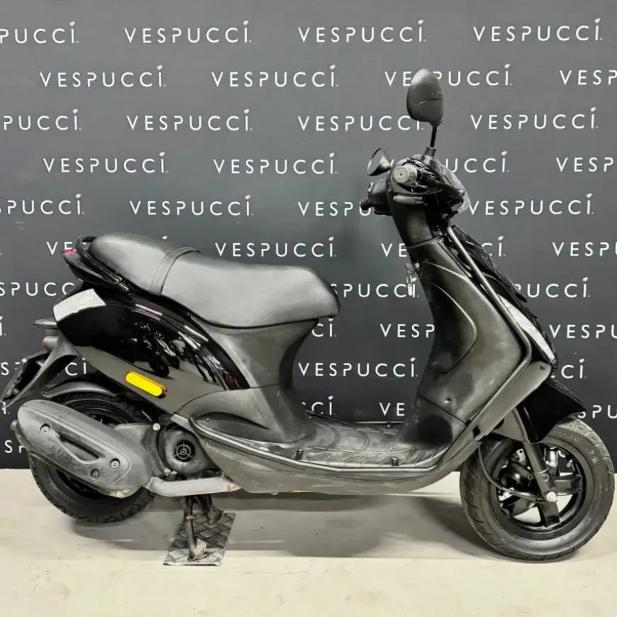 SOLD PIAGGIO Zip FHJ-57-P