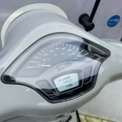 SOLD Vespa Primavera Custom Chalk Grey/Krijt Grijs FFD-48-F