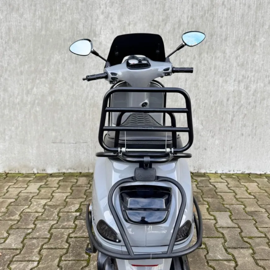 SOLD Vespa S50 2012 F-858-HP