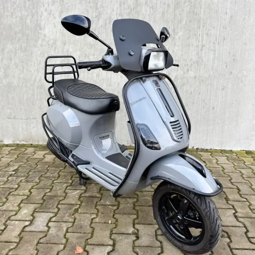 SOLD Vespa S50 2012 F-858-HP