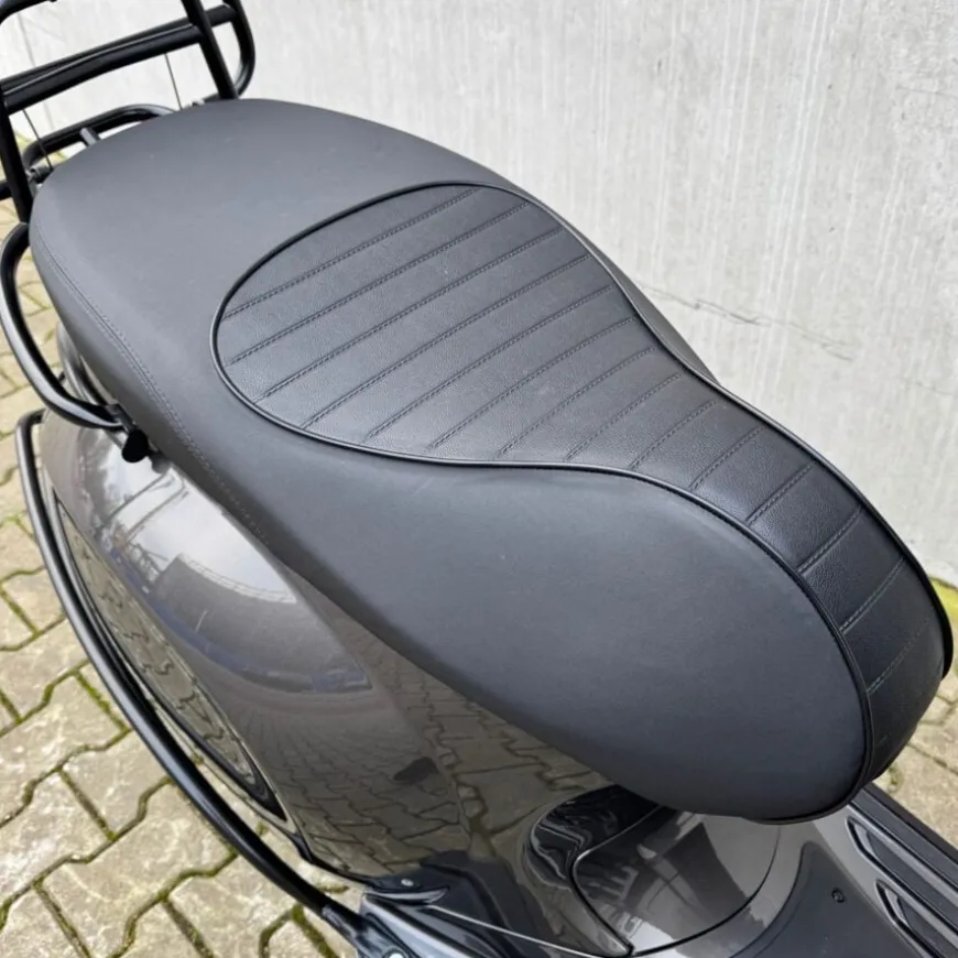 SOLD Vespa Sprint Agaat Grijs FKF-34-L