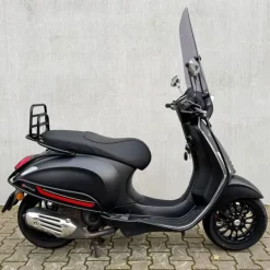 SOLD Vespa Sprint Sport Mat Zwart FHF-21-X