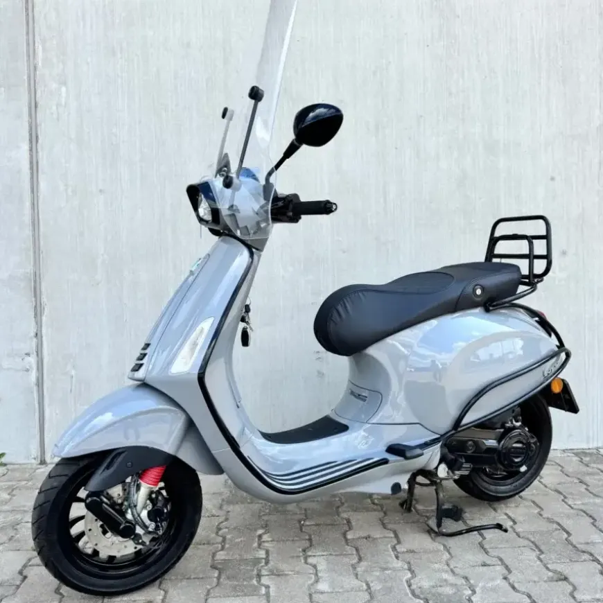 SOLD Vespa Sprint Sport Nardo Grey DTH-85-H