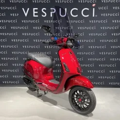 Vespa Sprint – candy red