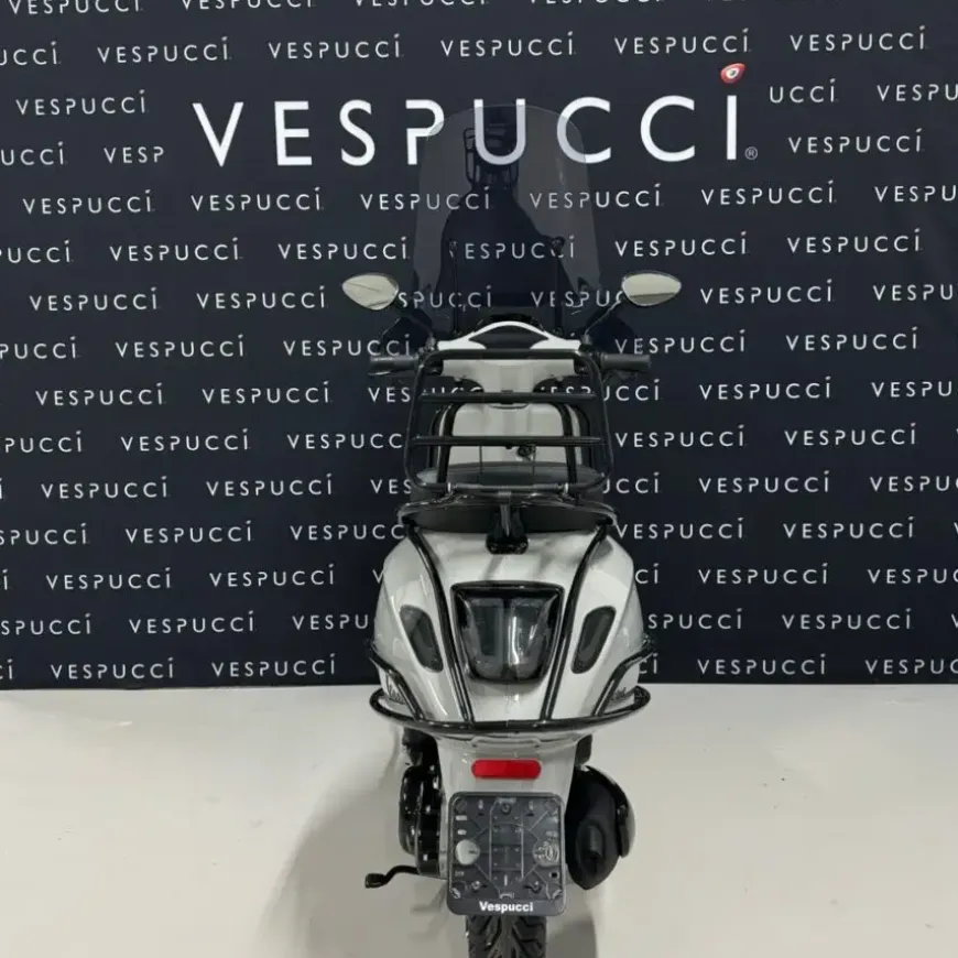 Vespa Sprint – Krijt Grijs